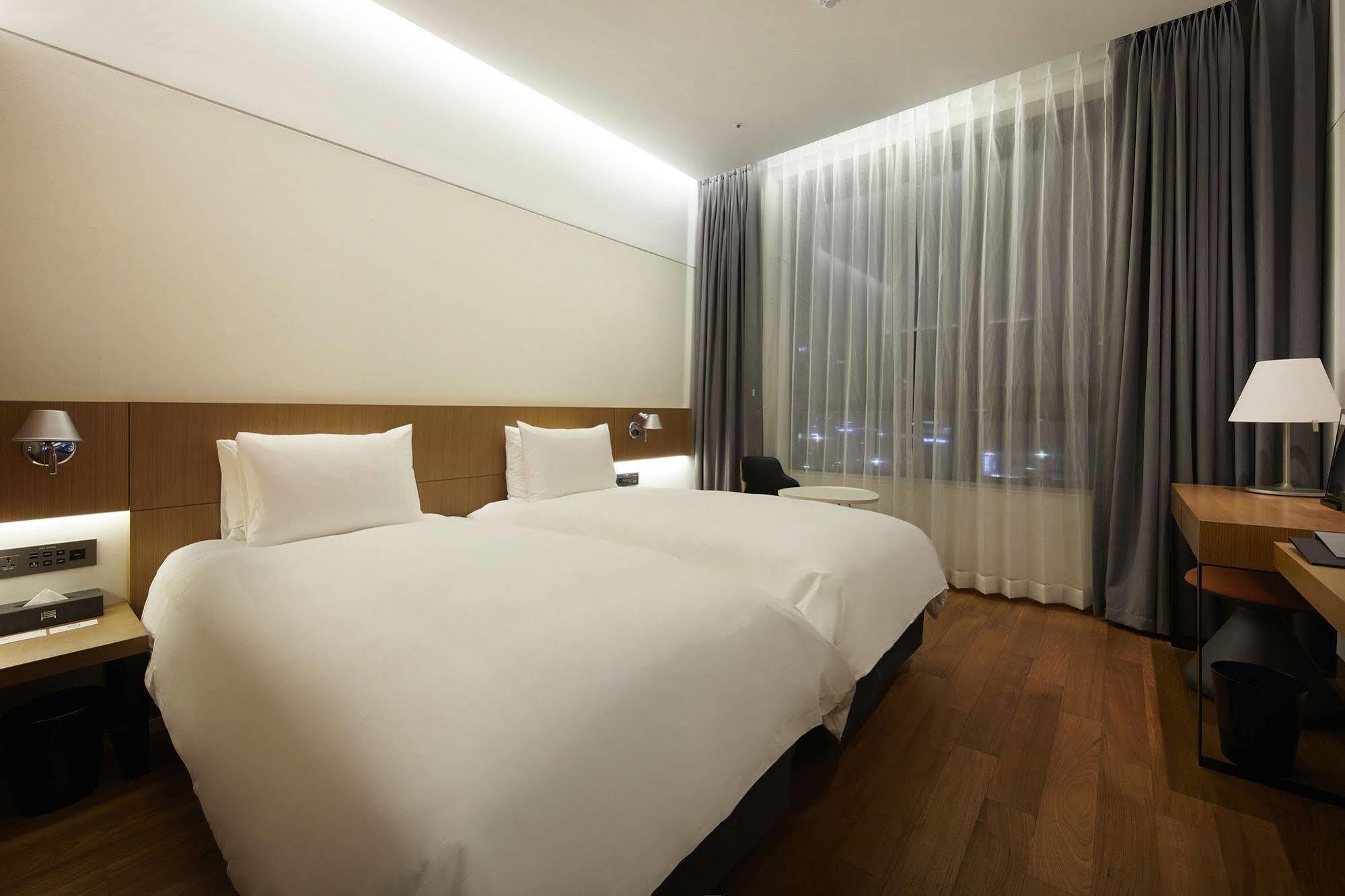 Standard Hotel Seoel Buitenkant foto
